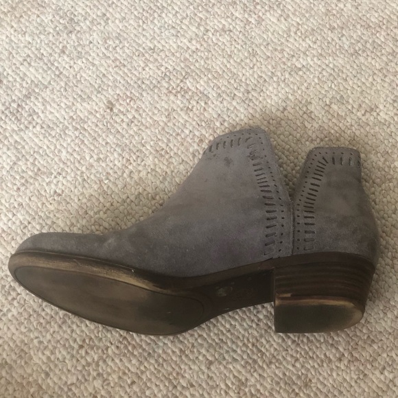 Lucky brand blue grey suede bootie size 8 - Picture 2 of 4